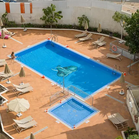 Elefantes, Playa Del Ingles At 3 Mins Distance *